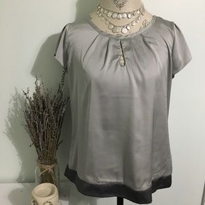 New York & Co Grey Short Sleeved Blouse